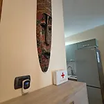 Apartment Arty's *